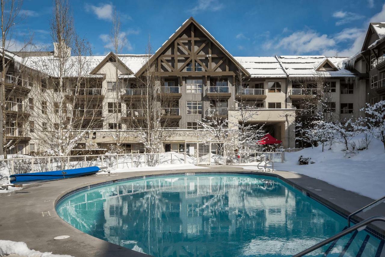 The Aspens On Blackcomb Whistler Exterior photo